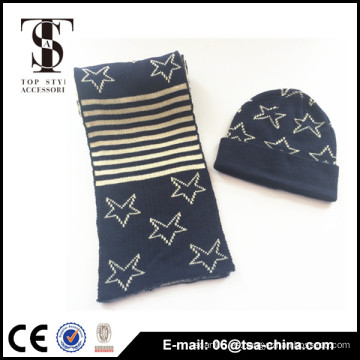 Material 100% acrílico y estilo medio gorrita tejida jacquard beanie de la bufanda